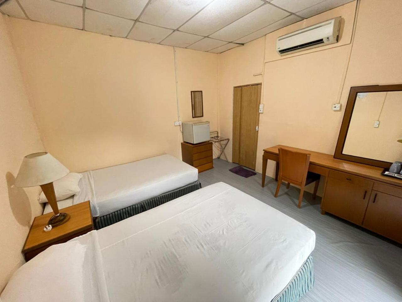 Dgeting Beach Resort Tumpat Экстерьер фото