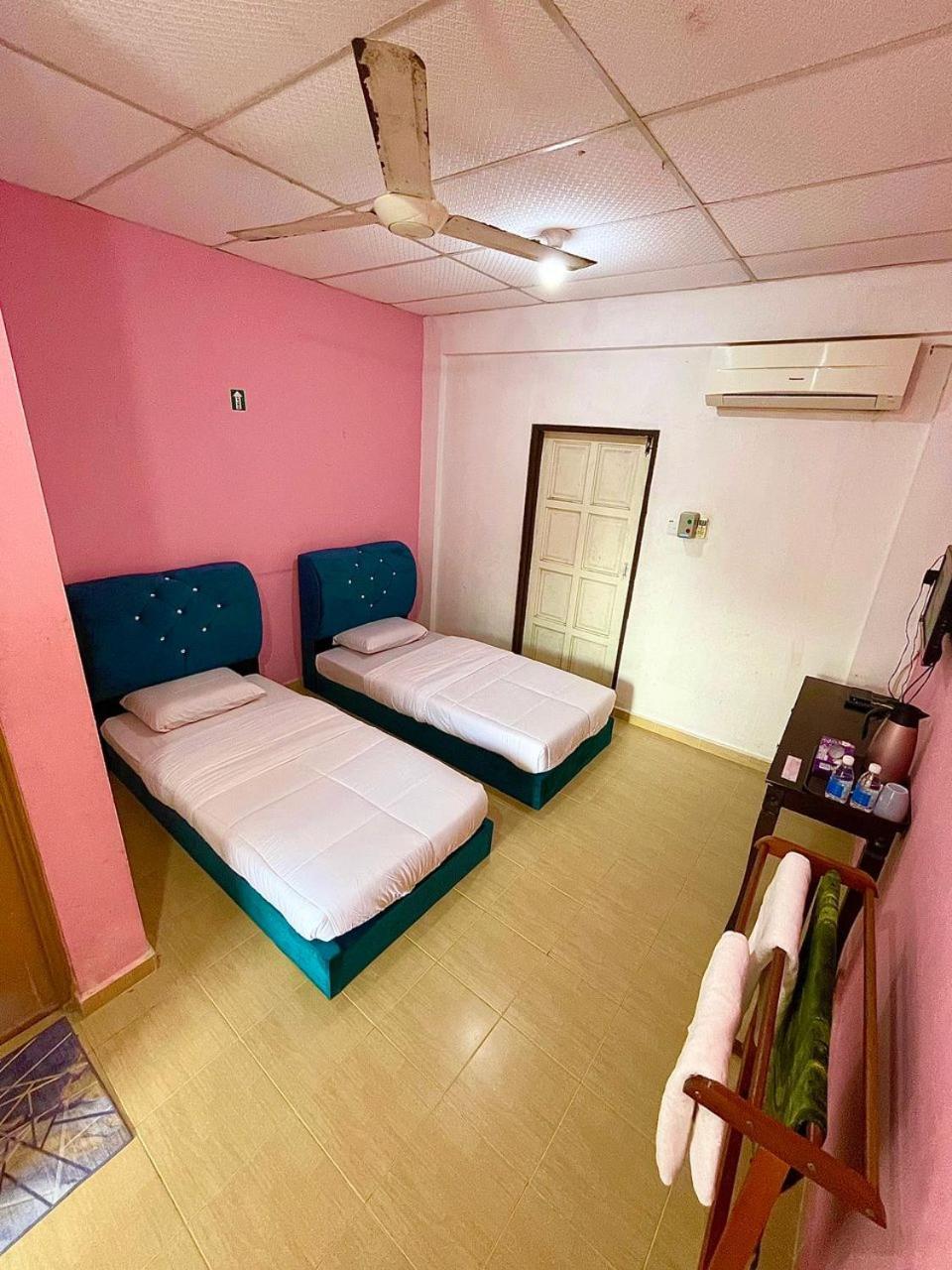 Dgeting Beach Resort Tumpat Экстерьер фото